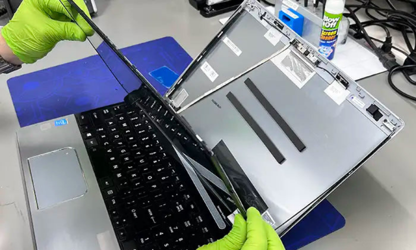 laptop screen replacement cost UK